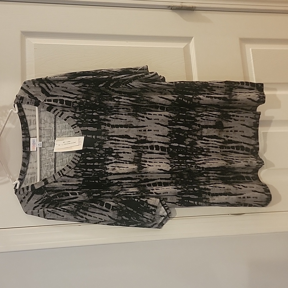 LulaRoe XL Boyfriend T